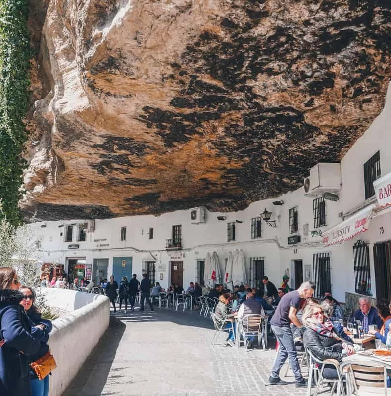 White Villages and Ronda day trip from Seville: Zahara, Setenil and Ronda