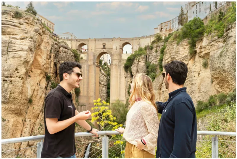 Tagesausflug nach Córdoba, Setenil und Ronda ab Sevilla an einem Tag