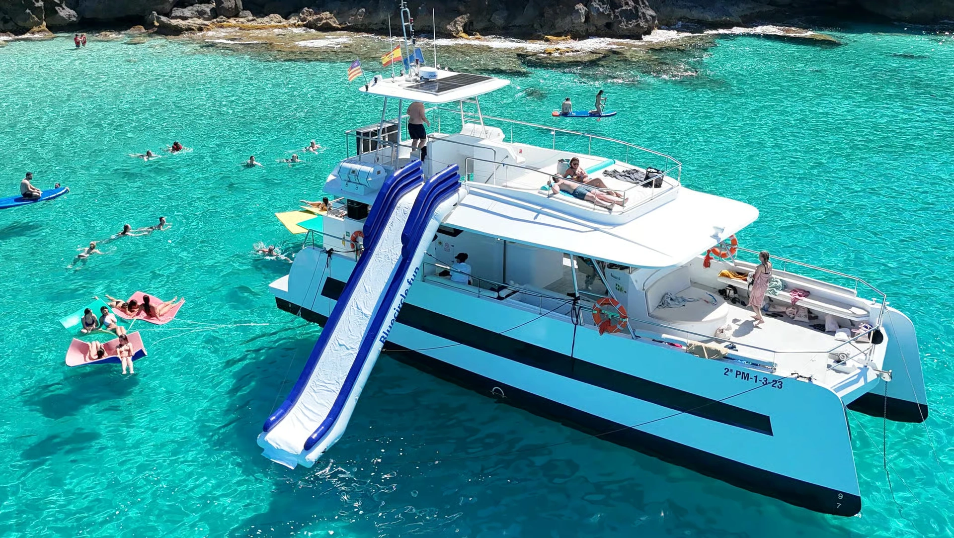 Palma catamaran with snorkeling, SUP and tapas in the bay