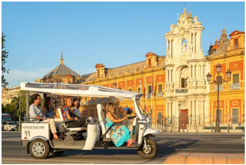 Private electric tuk-tuk tour in Seville | Eco Tuk Tuk