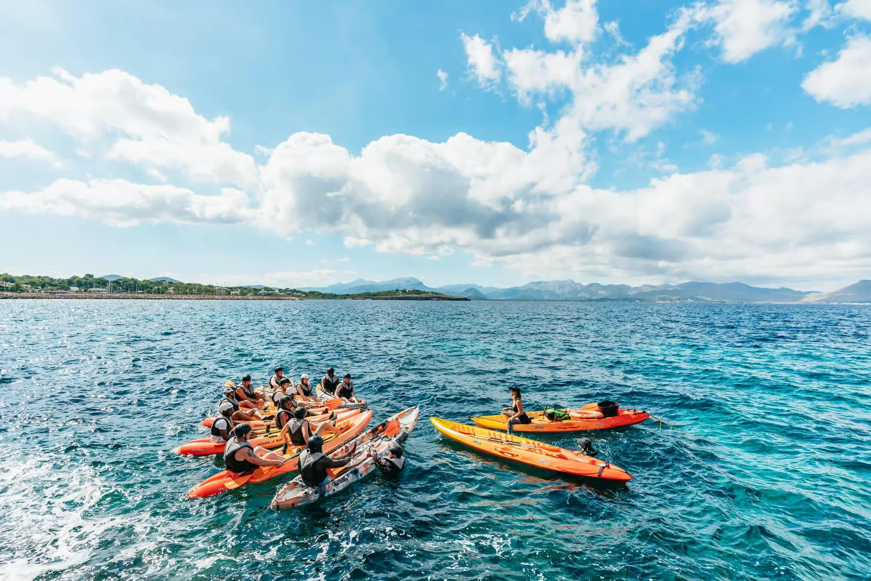 Kayak and snorkeling in Alcudia with sea cave and cliff jump