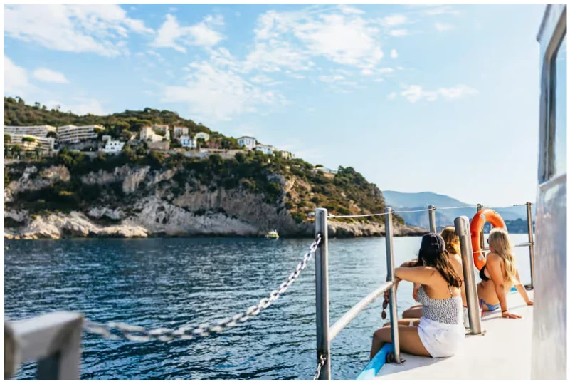 Snorkelling cruise from Nice on the French Riviera