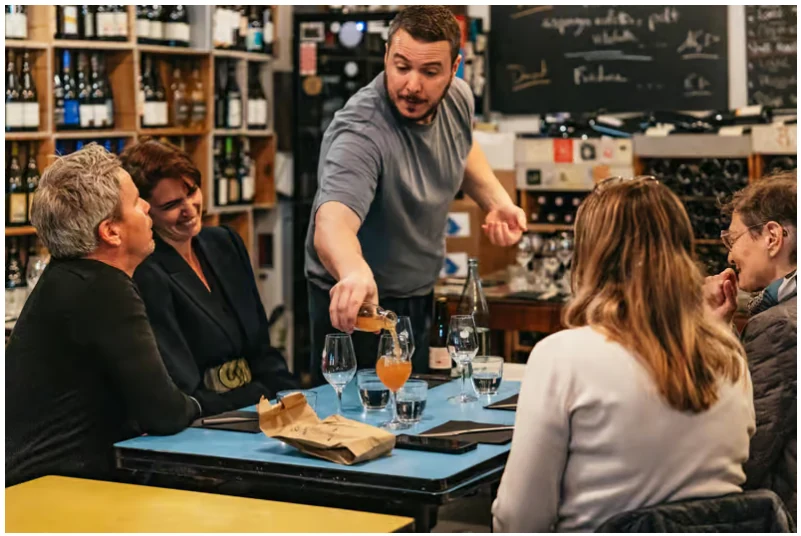 Sunset food tour in Nice with full meal and wine
