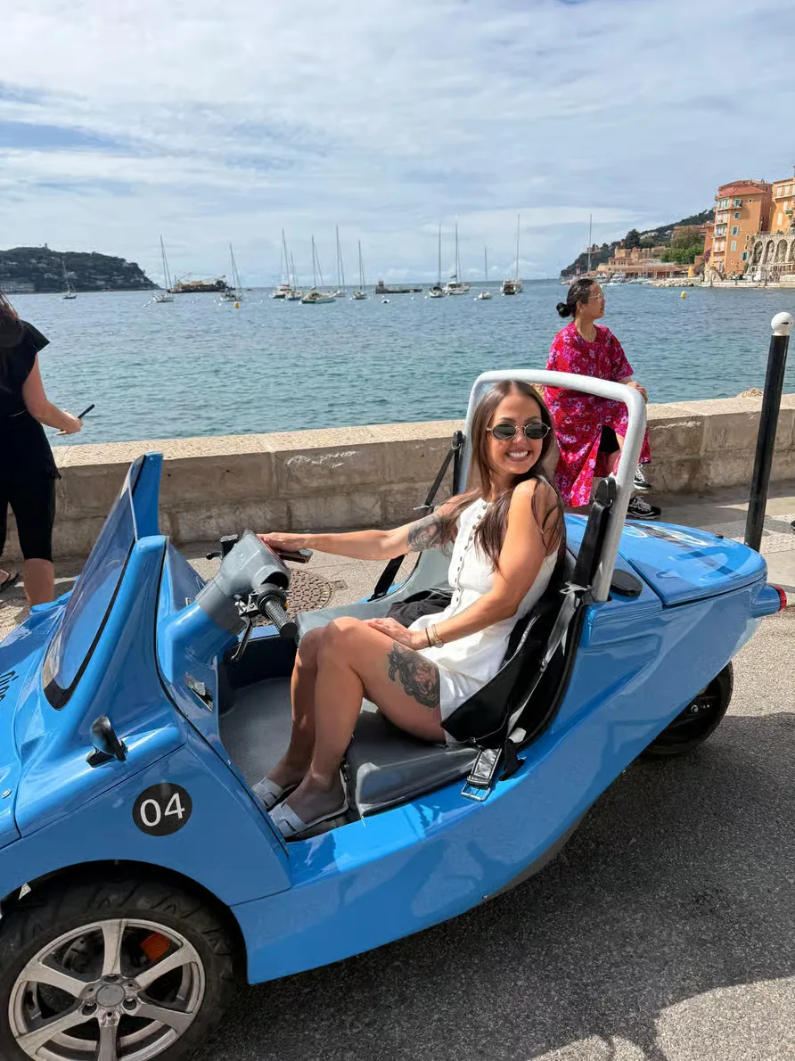 Electric car tour in Nice to explore the French Riviera
