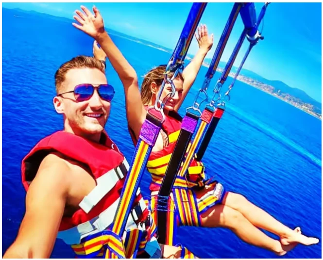 Parasailing in Nice over the Côte d’Azur