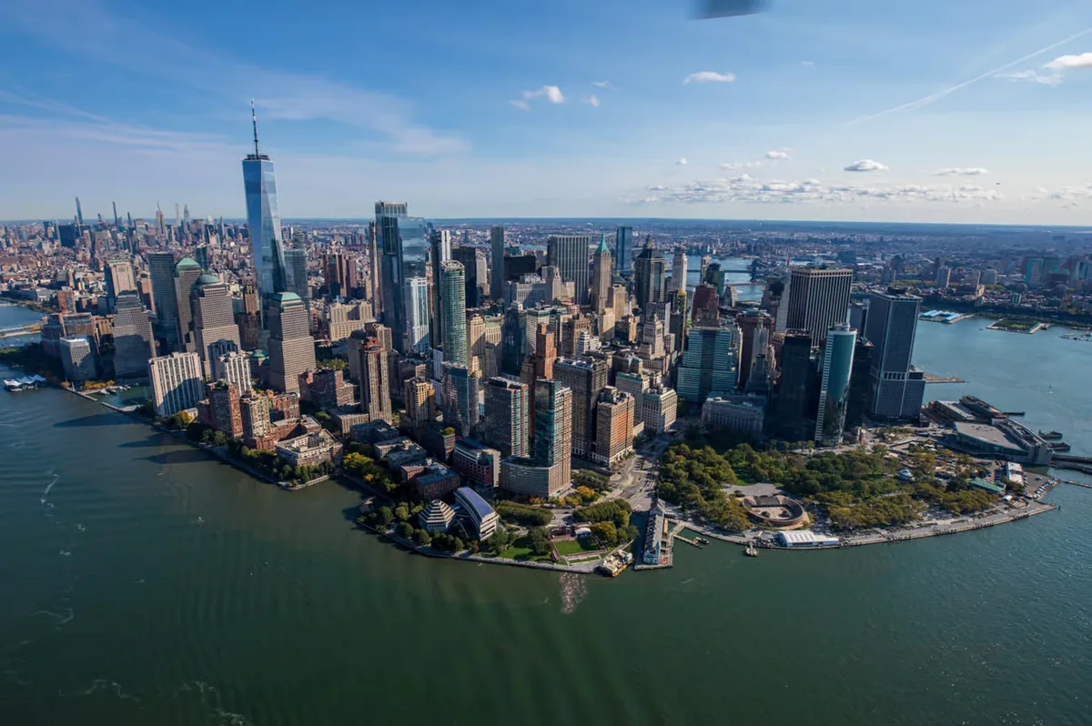 Manhattan helicopter tour: see New York from the air