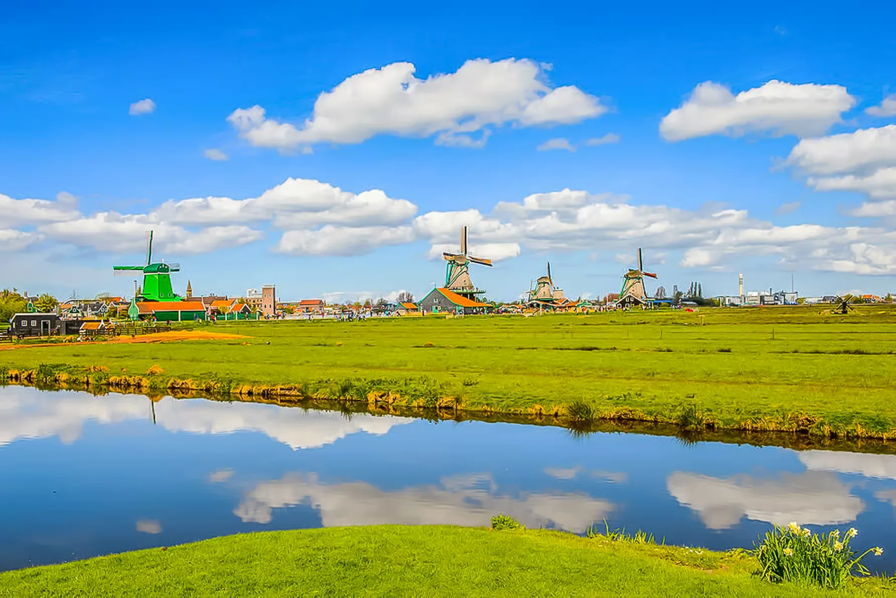 Zaanse Schans, Volendam and Marken day trip from Amsterdam