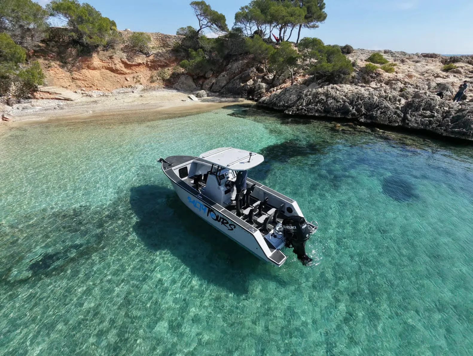 Palma Bay boat tour with snorkeling in a small group