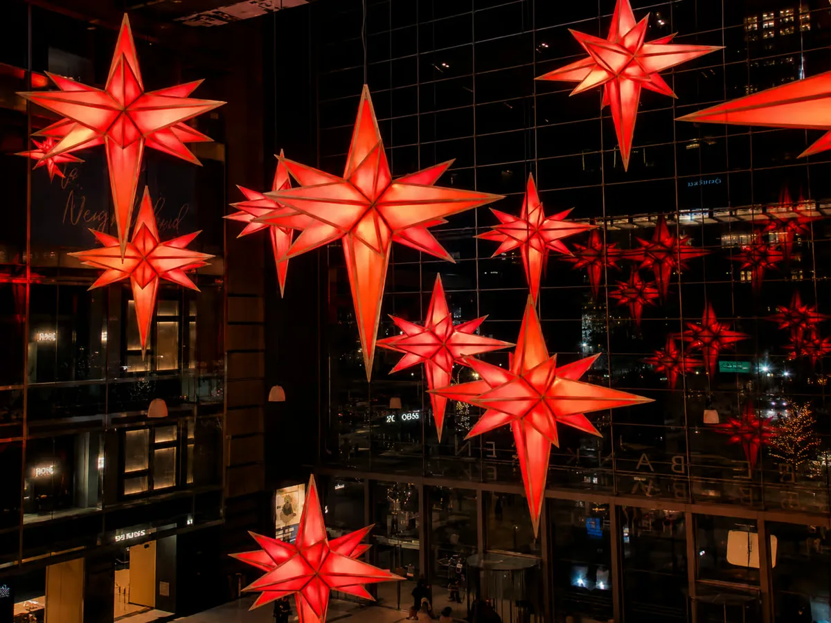 Christmas in New York with Santa Claus, photos and hot drink