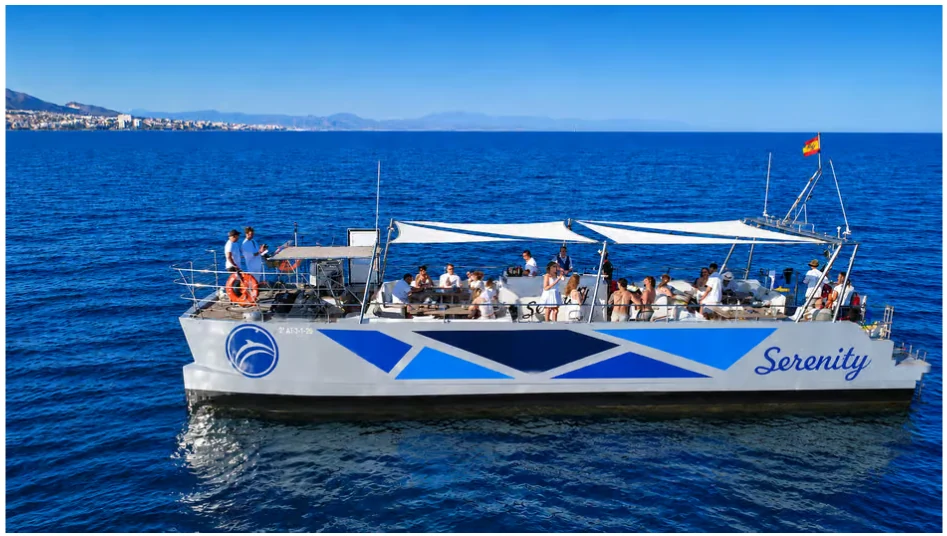 Benalmádena catamaran trip with dolphins | Shared or private