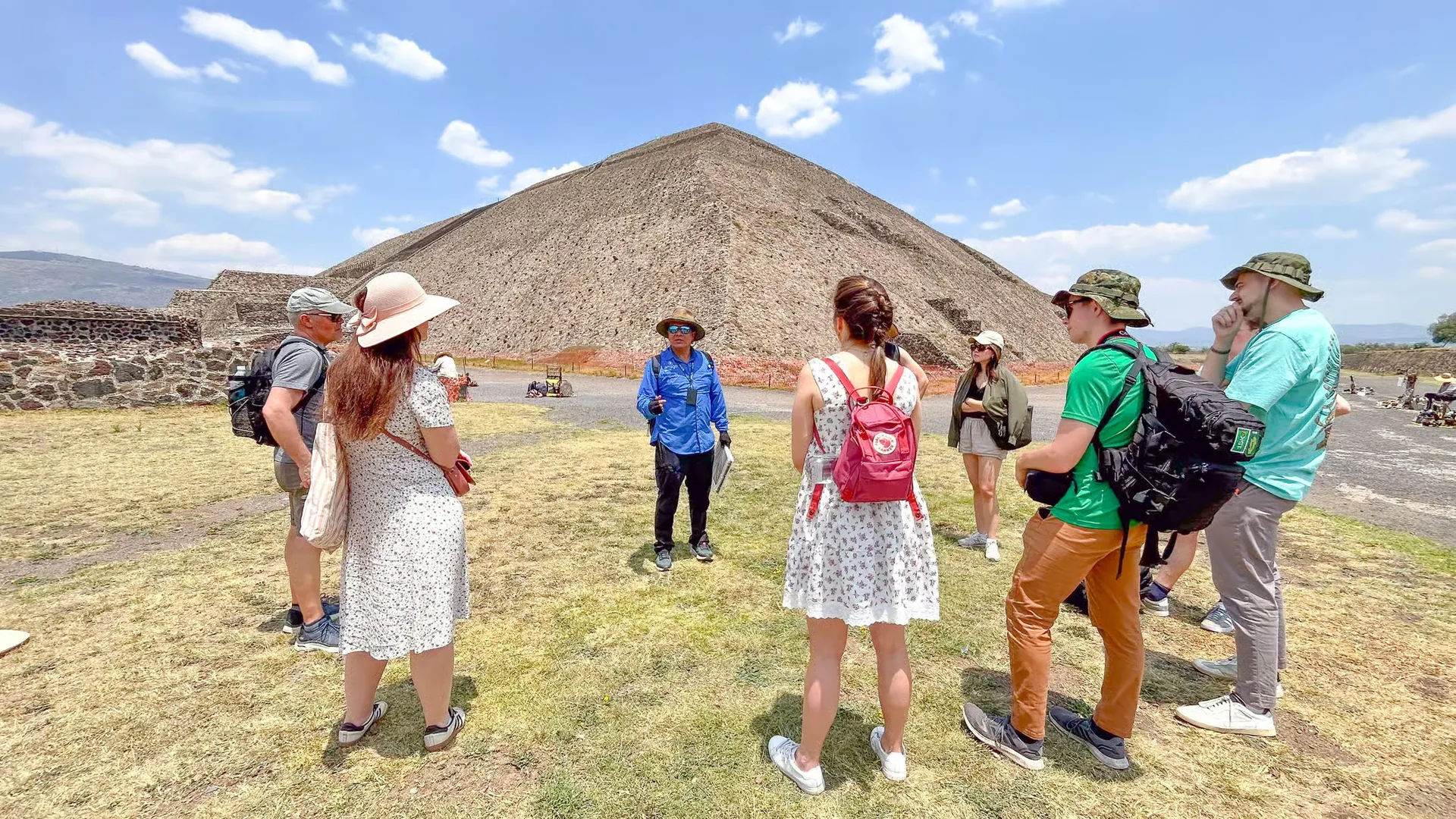 Teotihuacan and Guadalupe tour from Mexico City with lunch