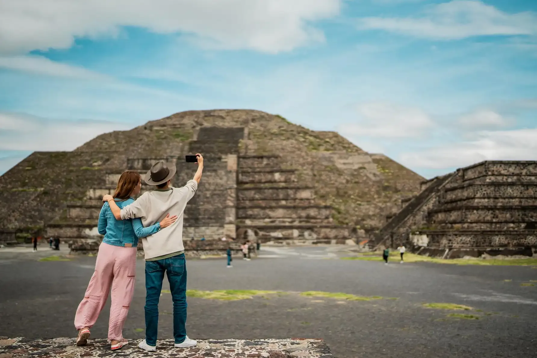 Teotihuacan and Guadalupe tour from Mexico City with Tlatelolco