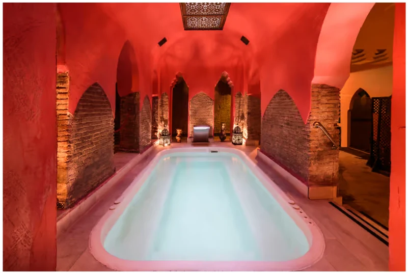Hammam with massage in Granada for a calm break at Baños de Elvira