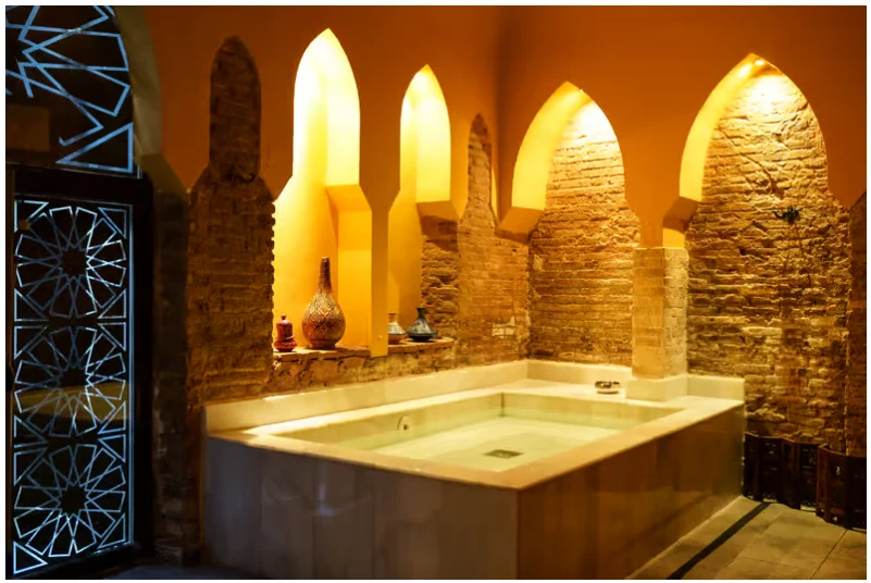 Hammam with massage in Granada for a calm break at Baños de Elvira
