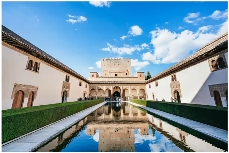 Alhambra Guided Tour Nasrid Palaces and Generalife