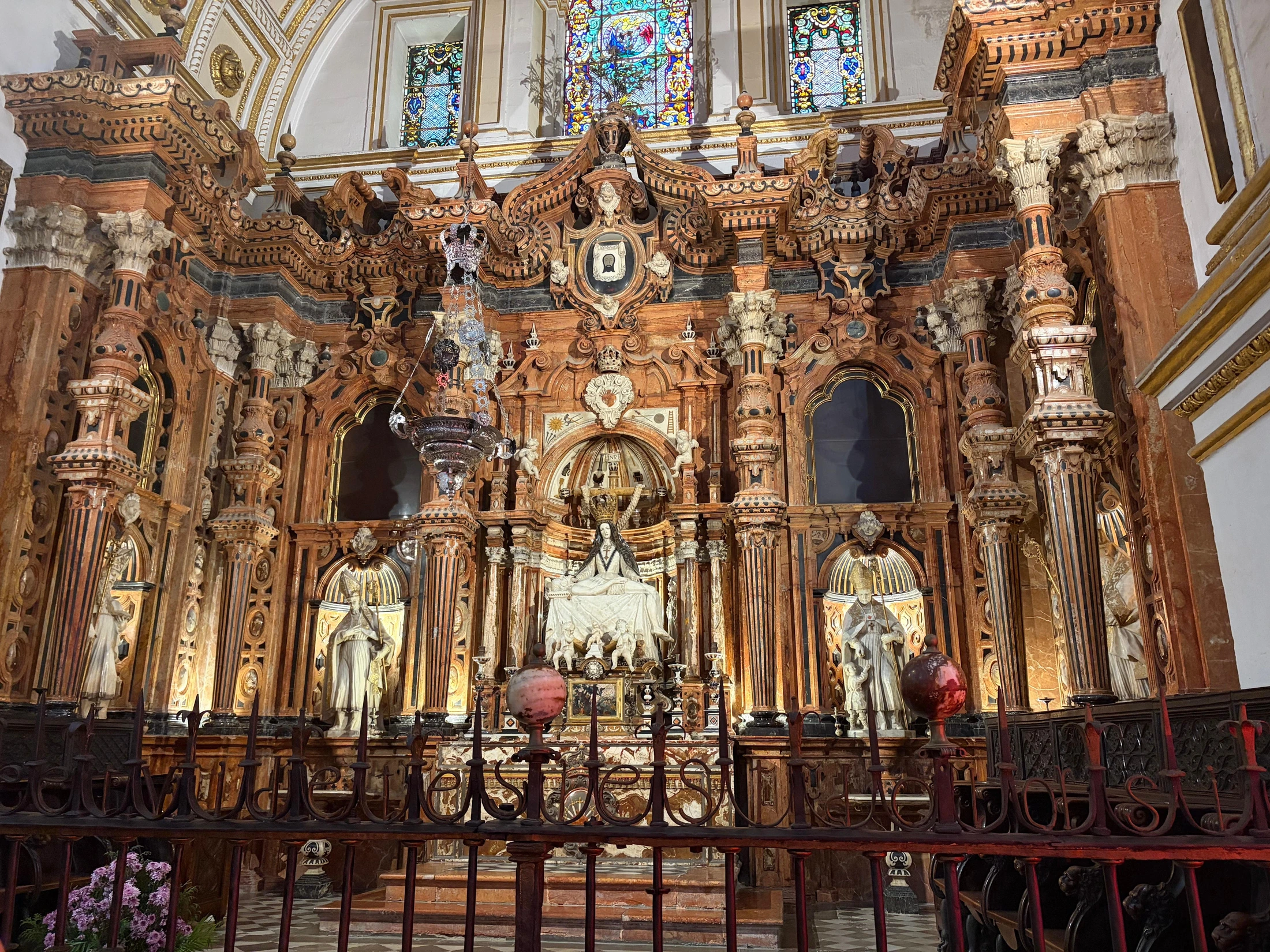 Guided tour of Granada Cathedral and Royal Chapel with tickets