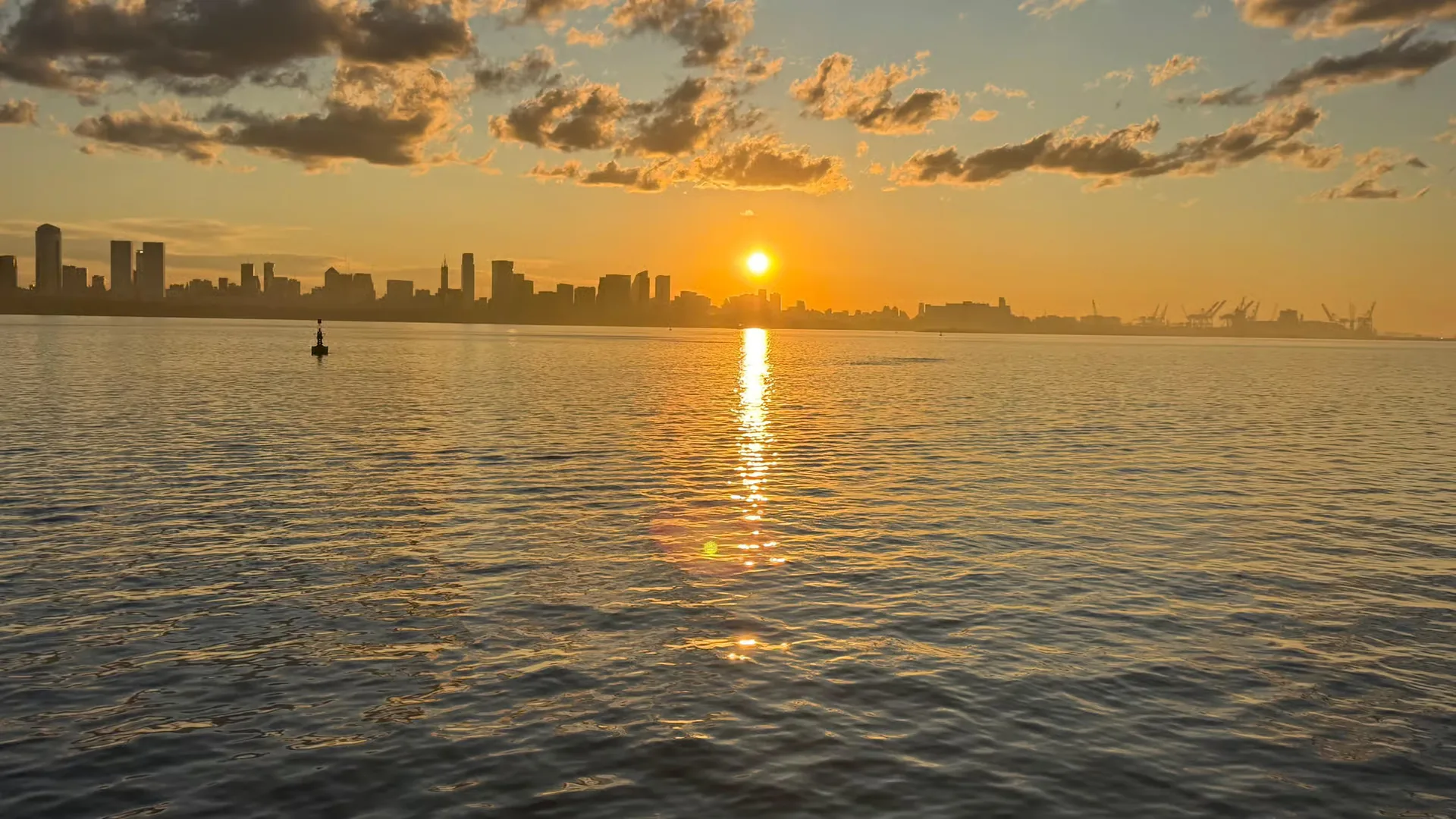 Puerto Madero sunset cruise with open bar