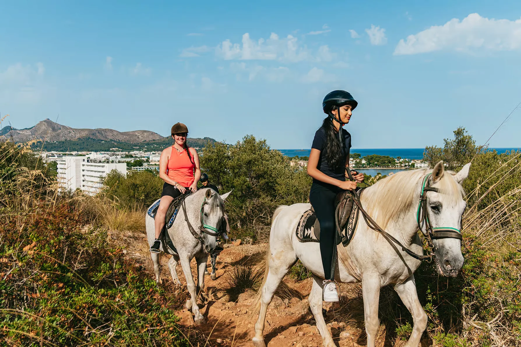 Horse riding in Alcudia Mallorca with food options
