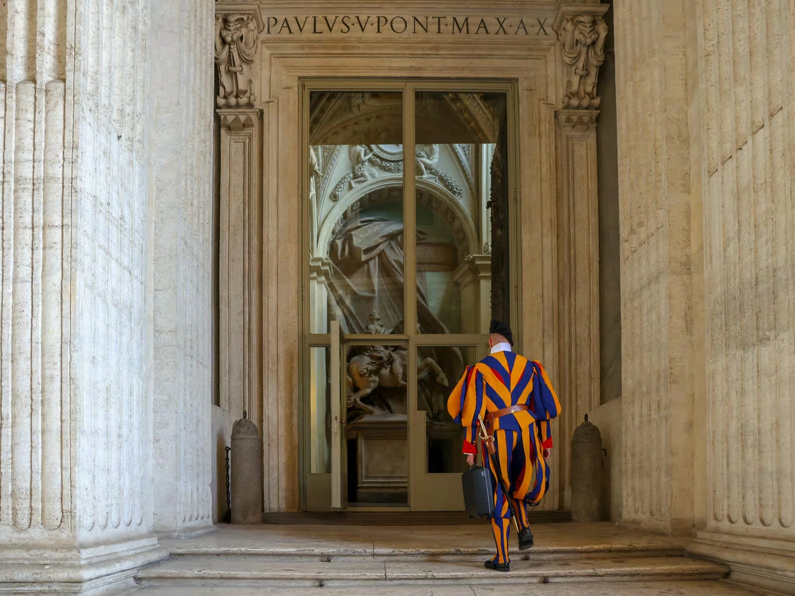 Petersdom Führung in Rom und die Papstgräber