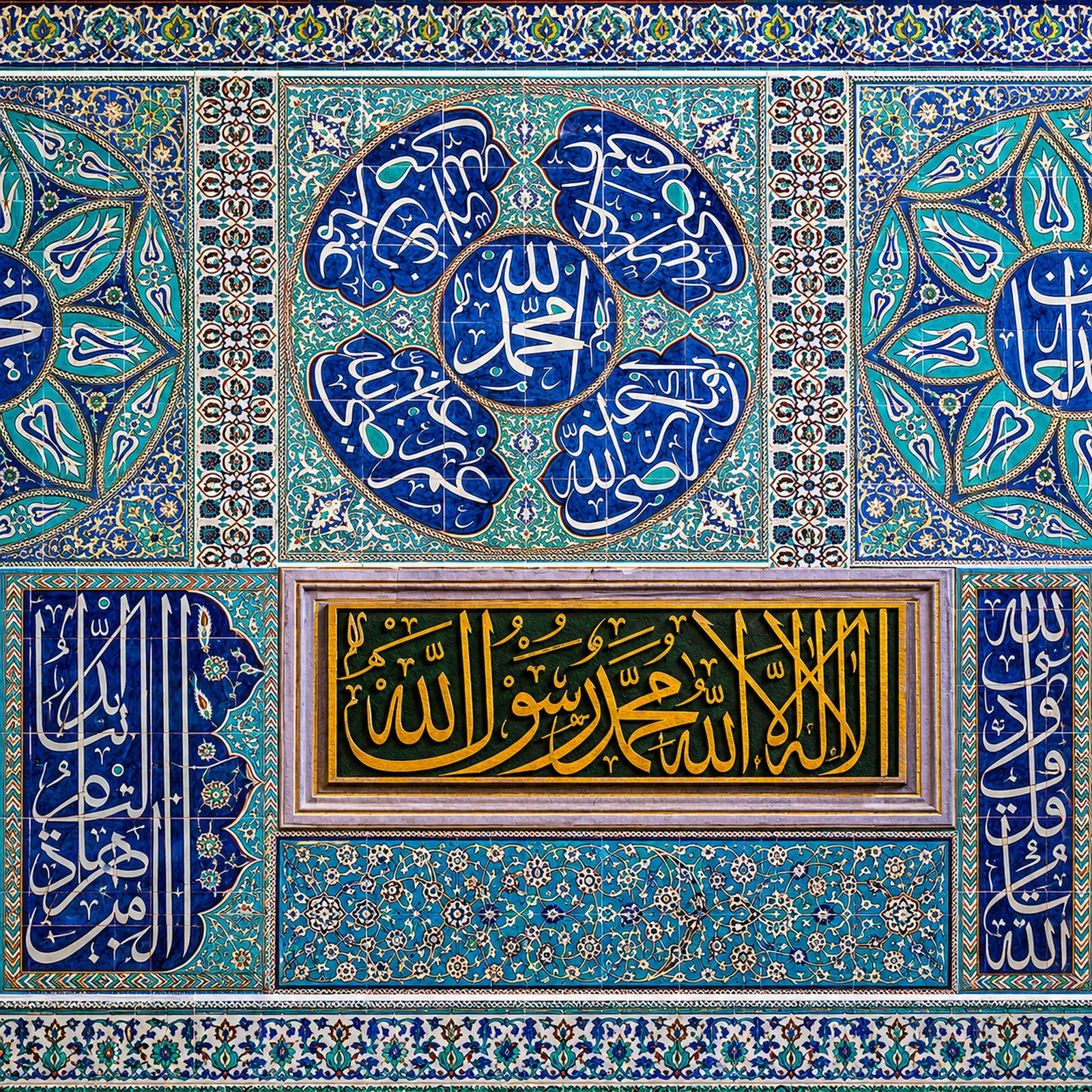 Topkapi Palace Guided Tour with Harem in Istanbul | Skip-the-Line Entry