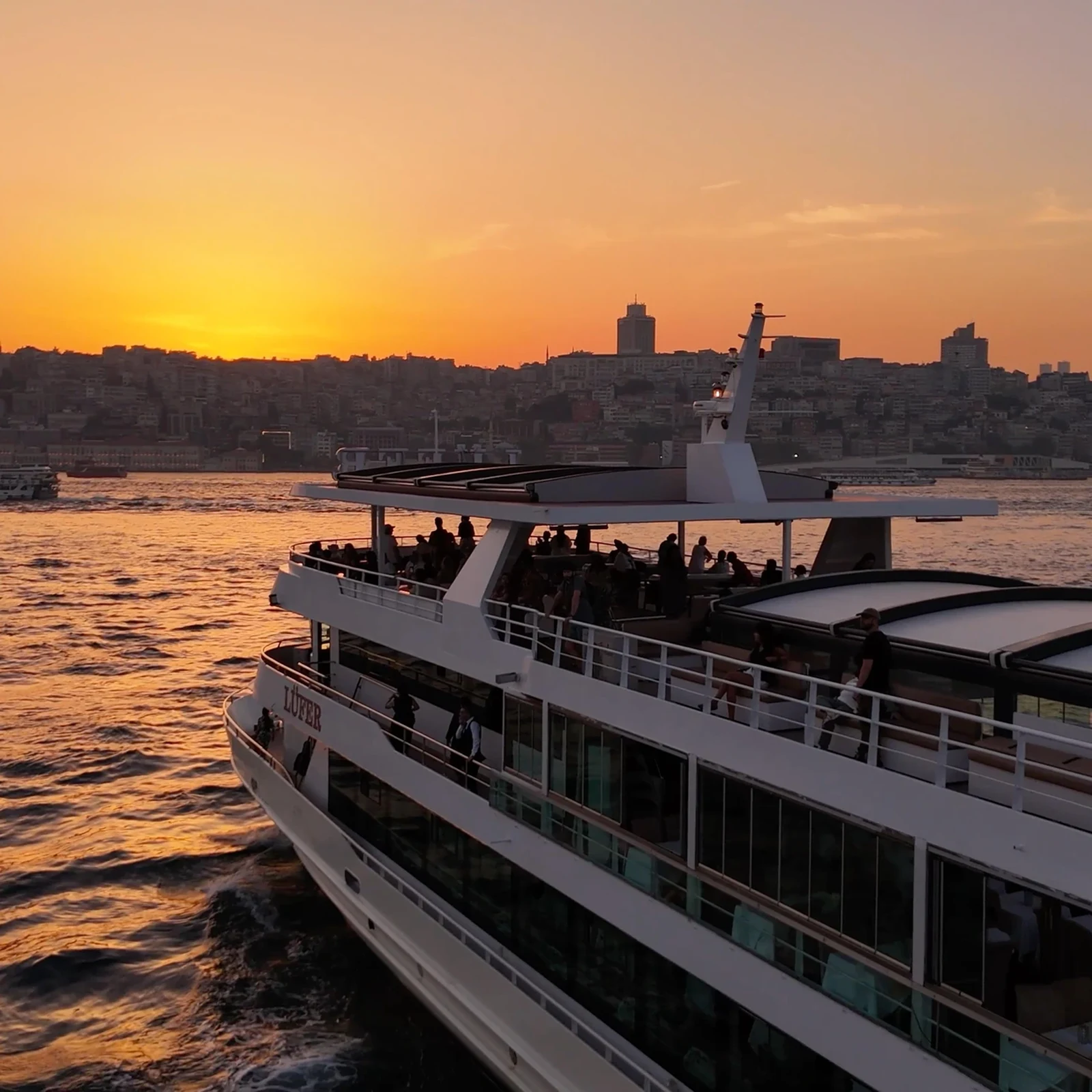Bosphorus cruise in Istanbul with audio guide
