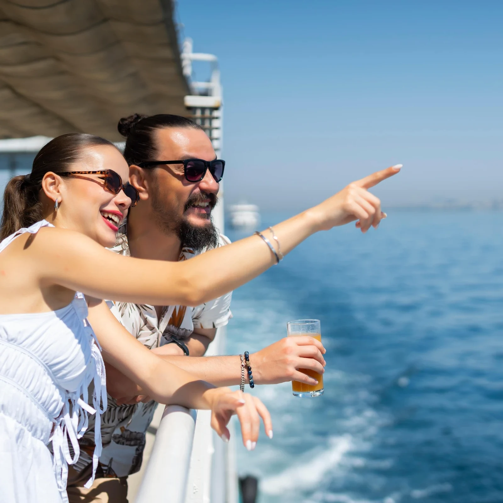 Bosphorus cruise in Istanbul: 2 hours between Europe and Asia