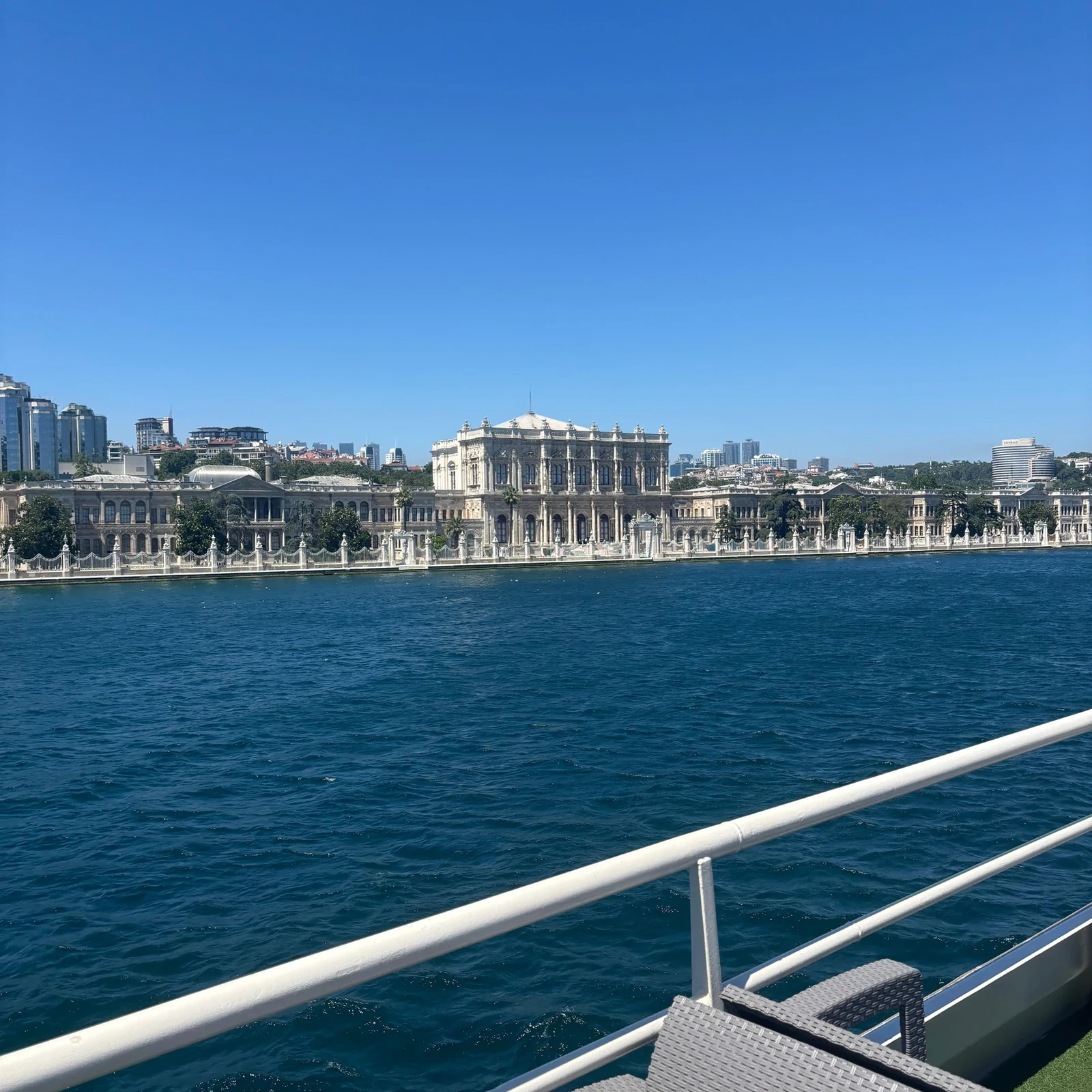 Bosphorus cruise in Istanbul: 2 hours between Europe and Asia