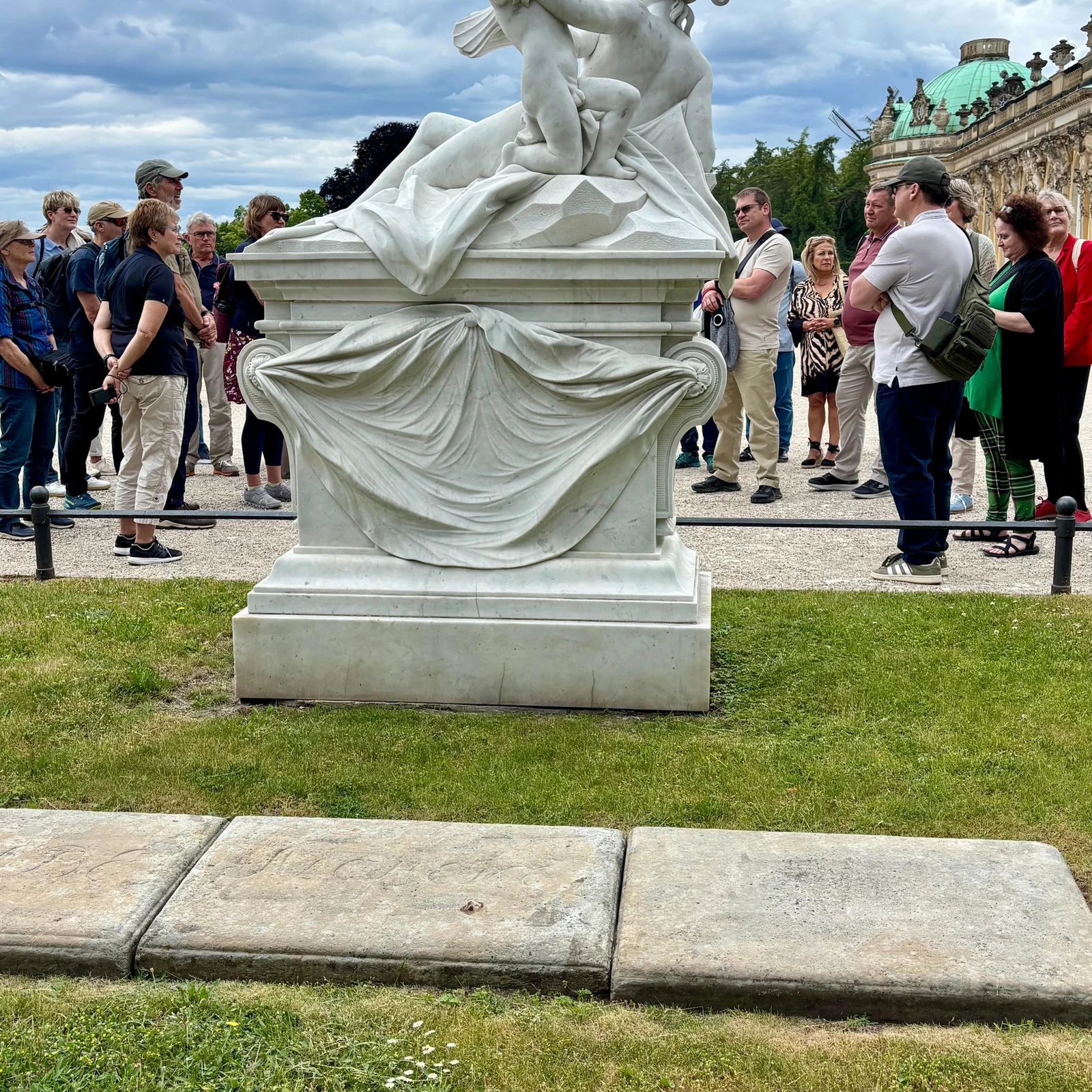 Visit Sachsenhausen and Potsdam with transport from Berlin