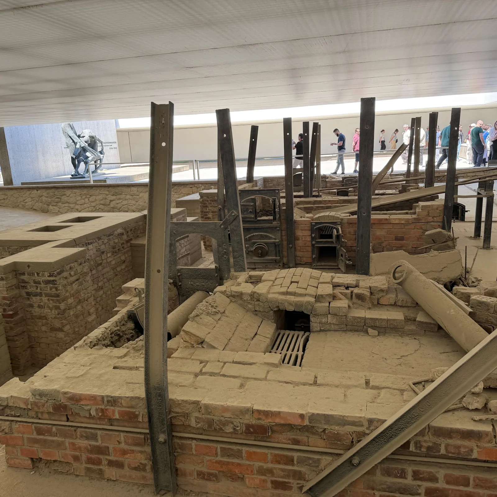 Sachsenhausen tour from Berlin with English guide and included transport