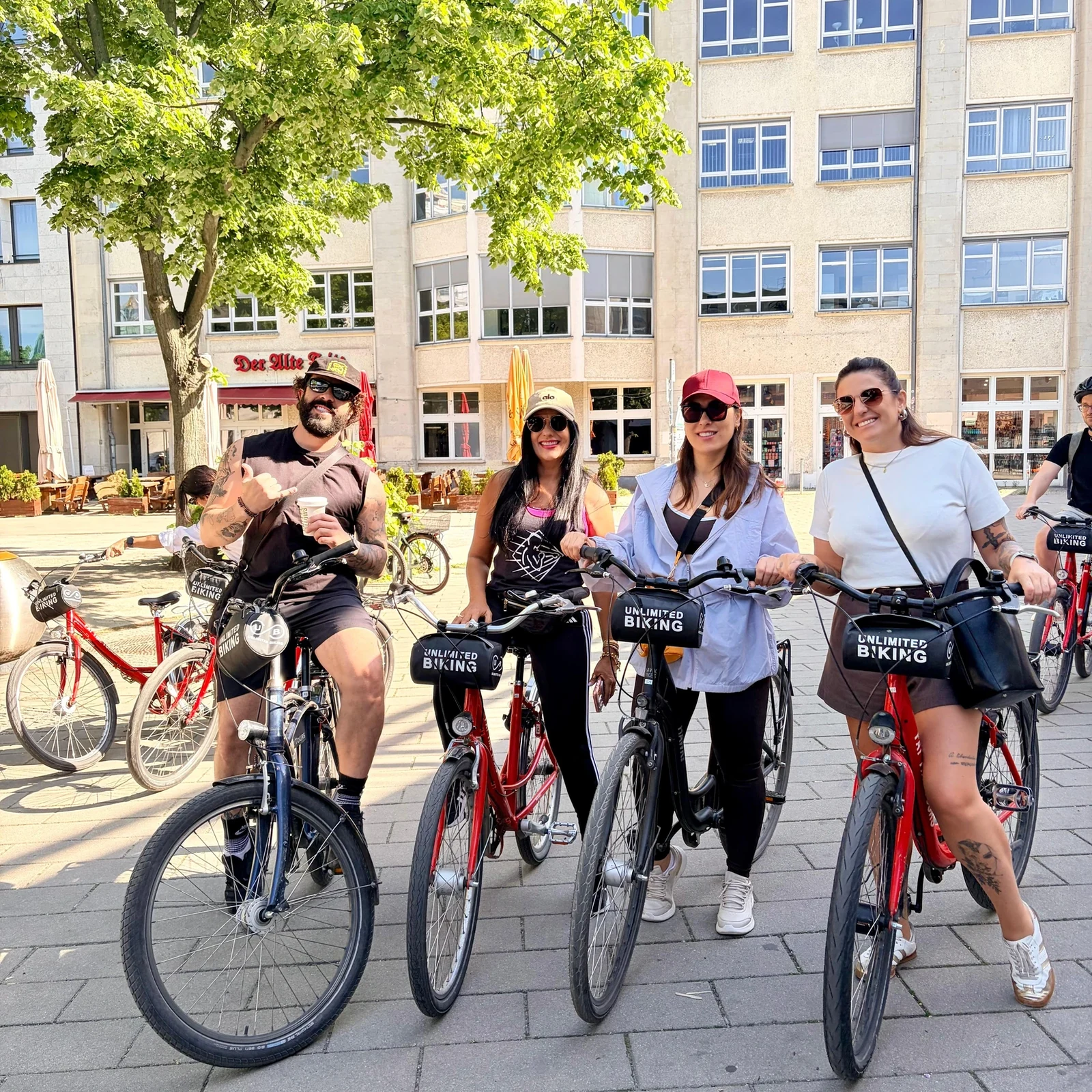 Tour en bicicleta por Berlín para ver sus iconos sin caminar de más