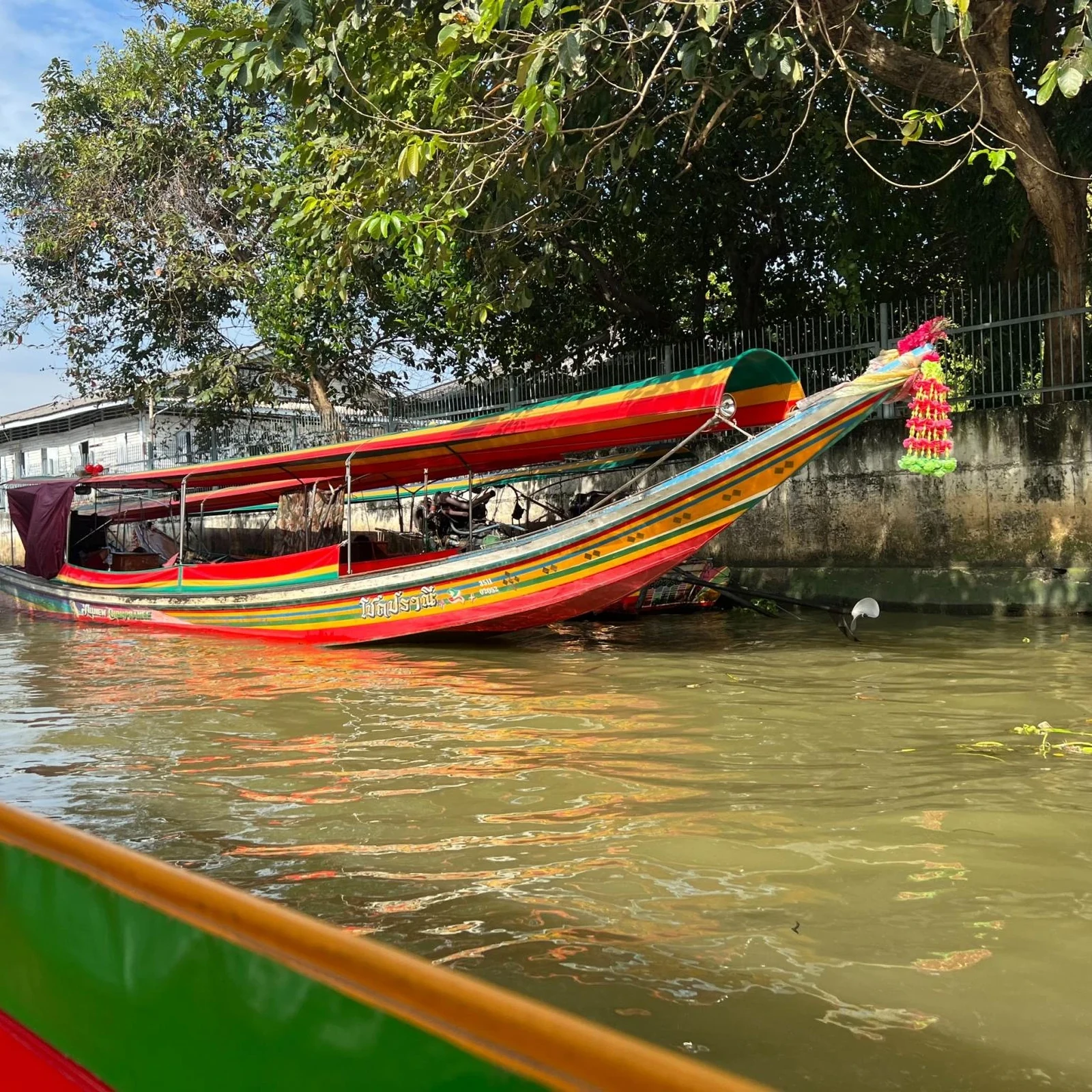 Visite du Grand Palais et des canaux de Bangkok avec temples et long-tail boat