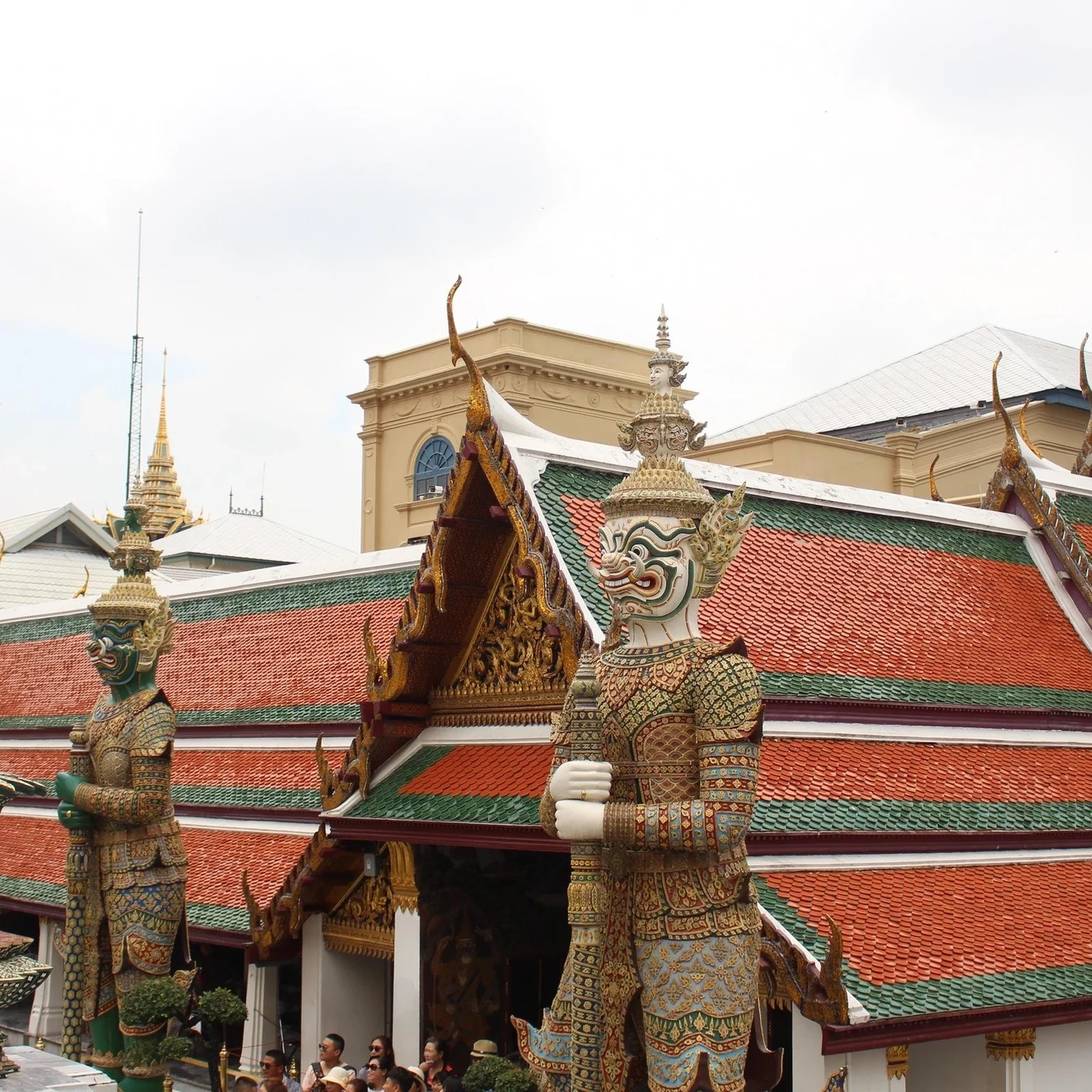 Visite Grand Palais Wat Pho Wat Arun Bangkok : temples sacrés avec guide