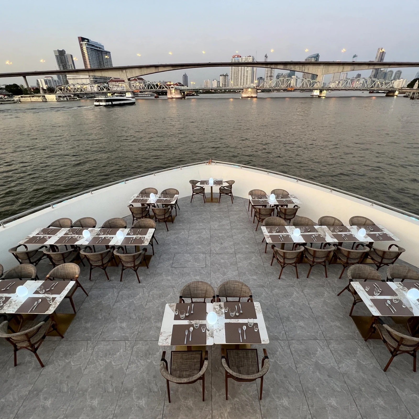 The Planet Dinner Cruise Bangkok on the Chao Phraya River