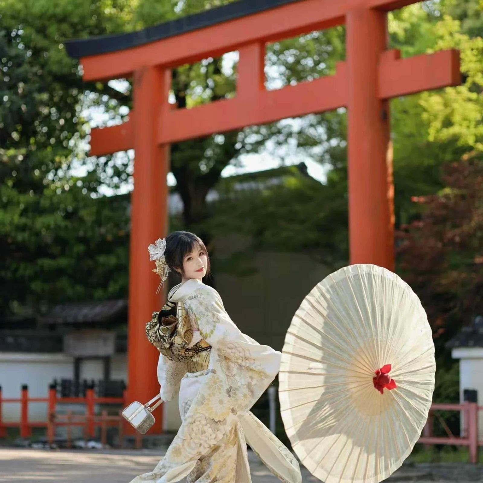 Kyoto kimono photoshoot with photographer and private tour