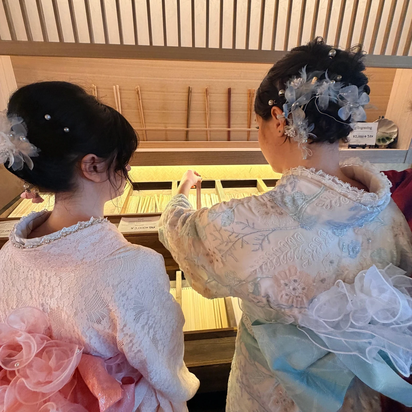 Location de kimono à Kyoto avec coiffure et accessoires inclus