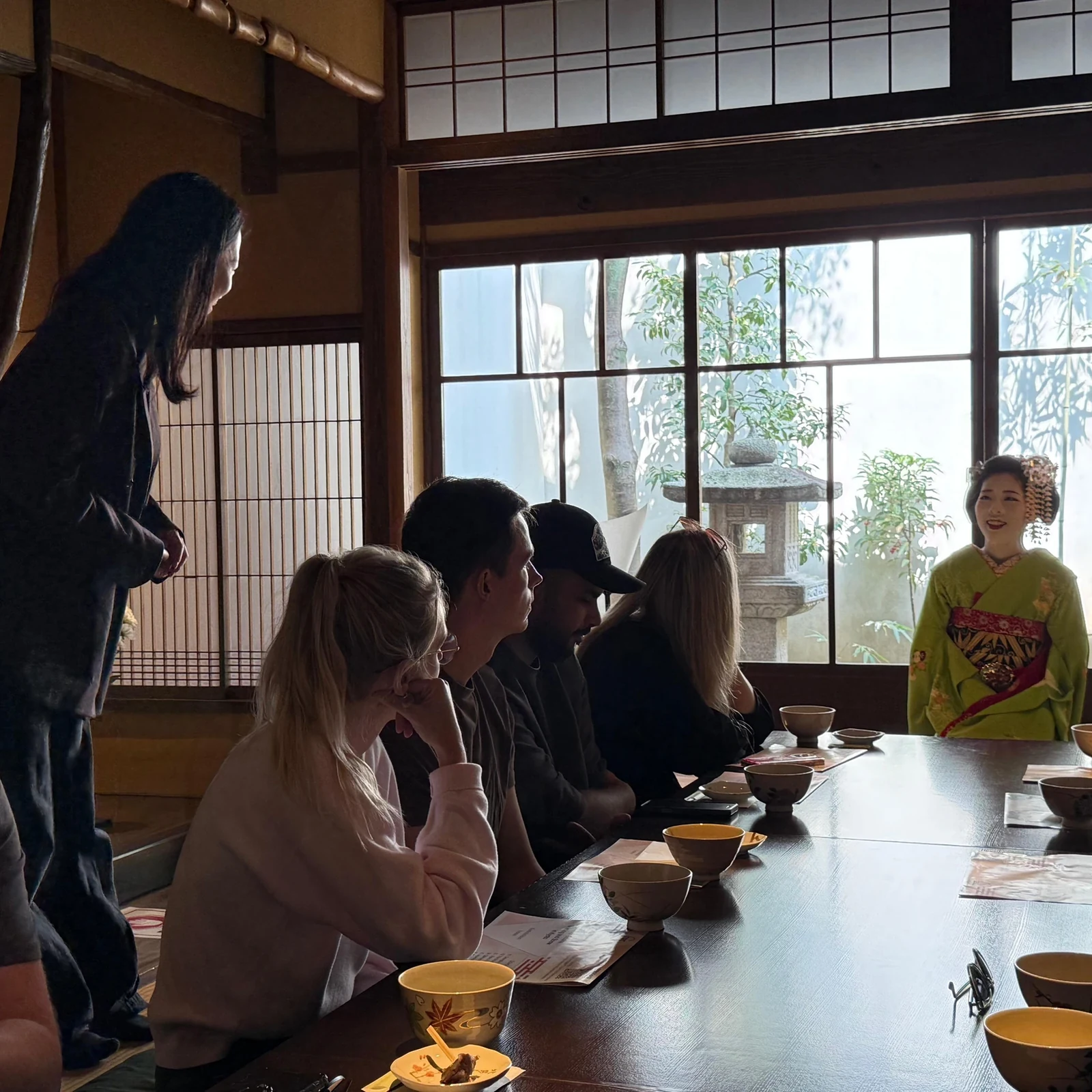 Kyoto geisha show with Maiko, Q&A, tea and photos