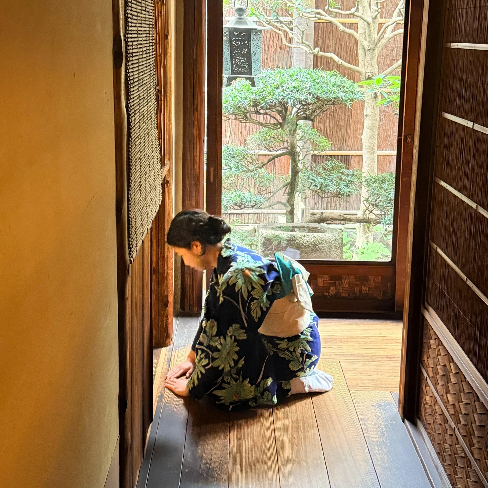 Ceremonia del té en Kioto dentro de una machiya histórica