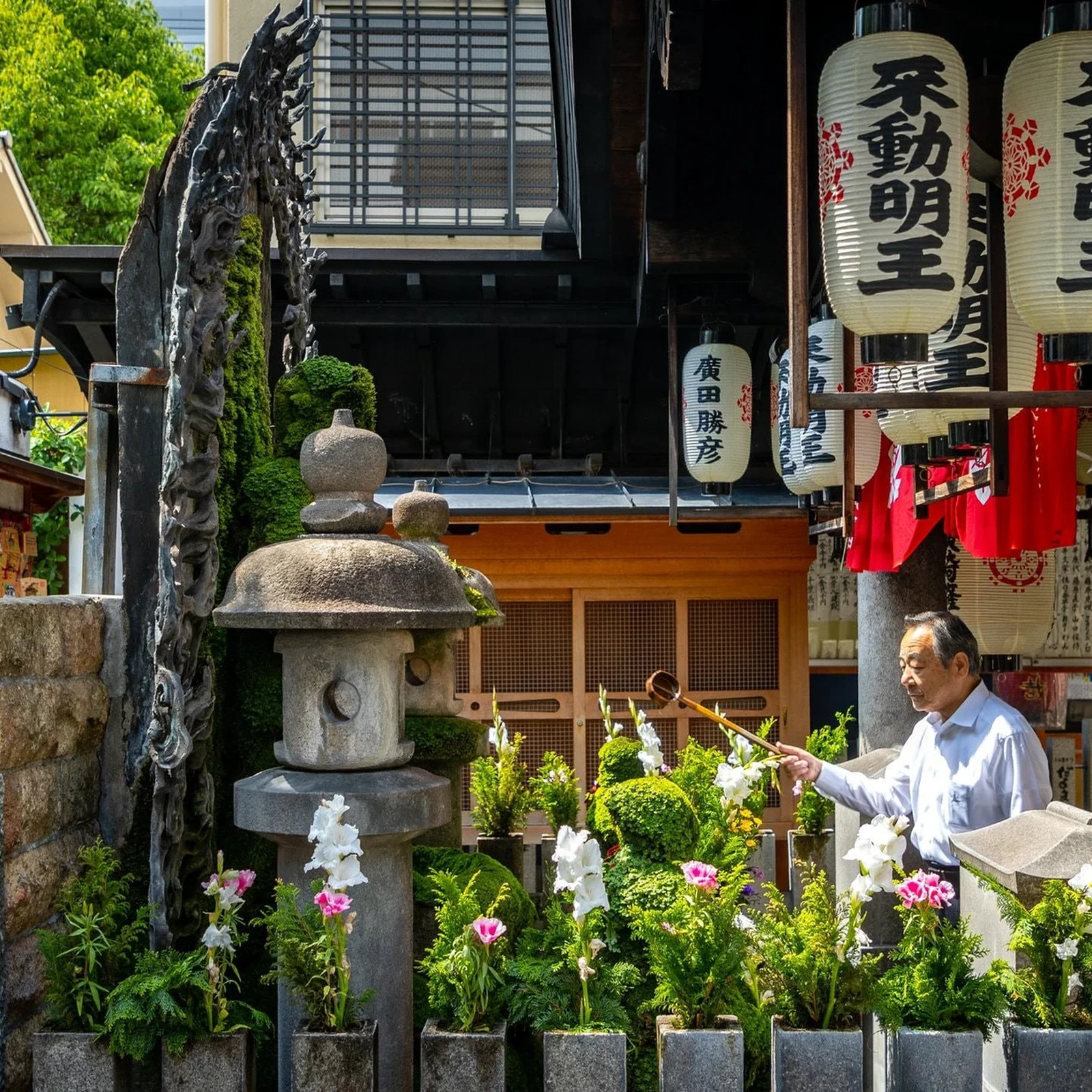 Visite privée d’Osaka en espagnol et découverte de la vie locale