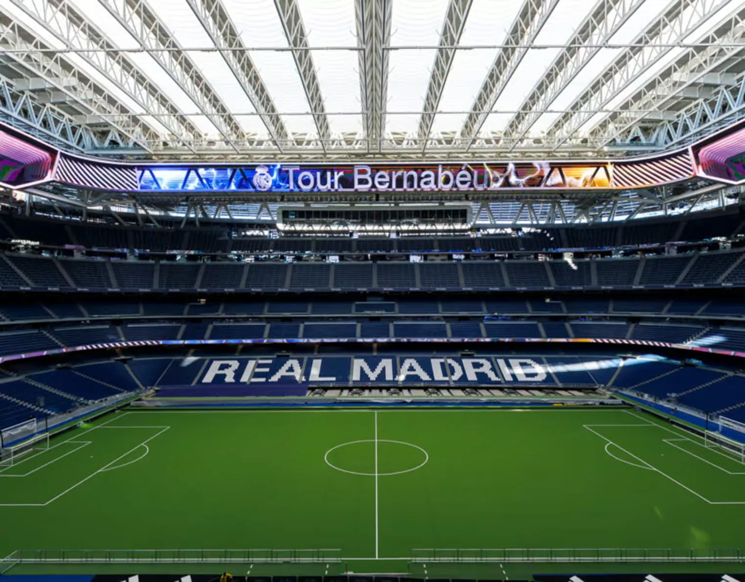 Madrid: Santiago Bernabeu and Real Madrid Museum guided tour
