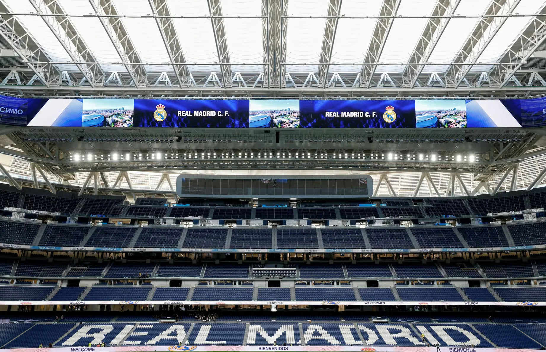 Visit Santiago Bernabeu with a guide and discover Real Madrid history