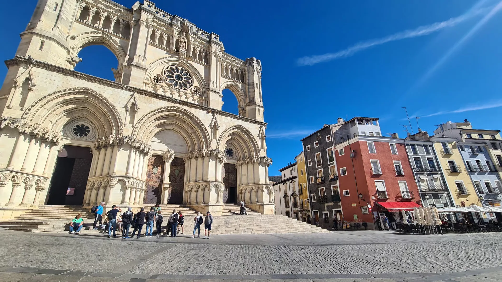 Madrid: Cuenca and Enchanted City day tour