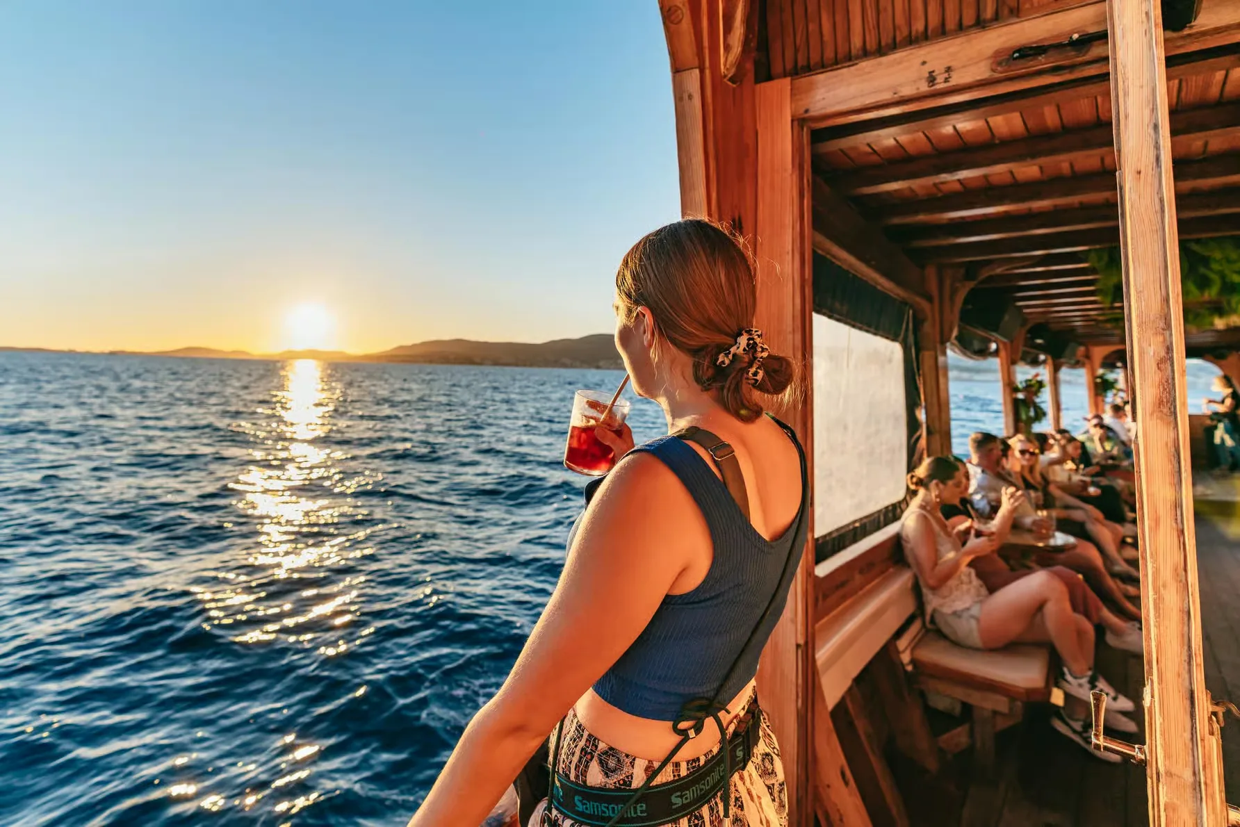 Sunset boat tour around Palma Bay