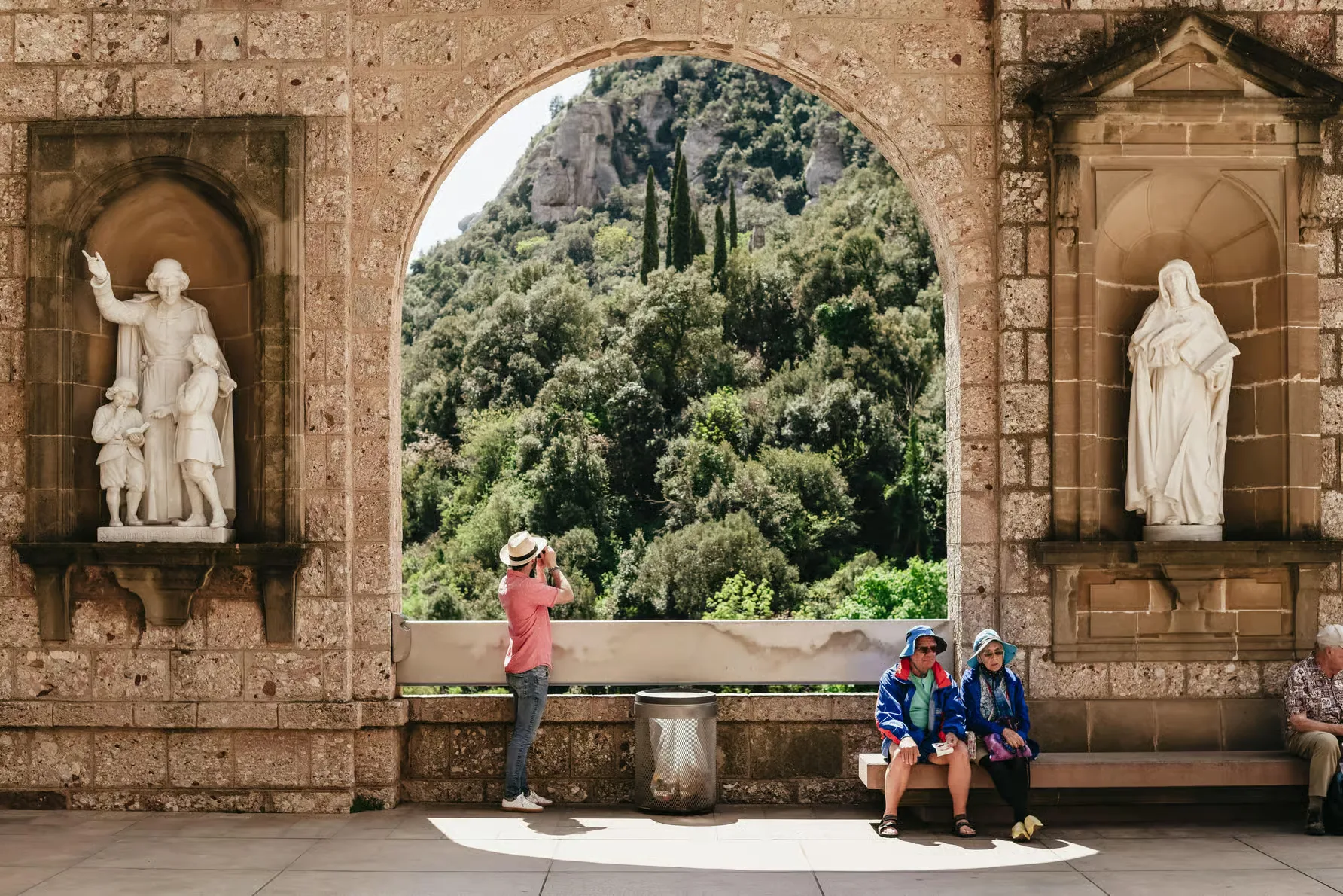 Visit Montserrat from Barcelona with a guide and optional wine tasting