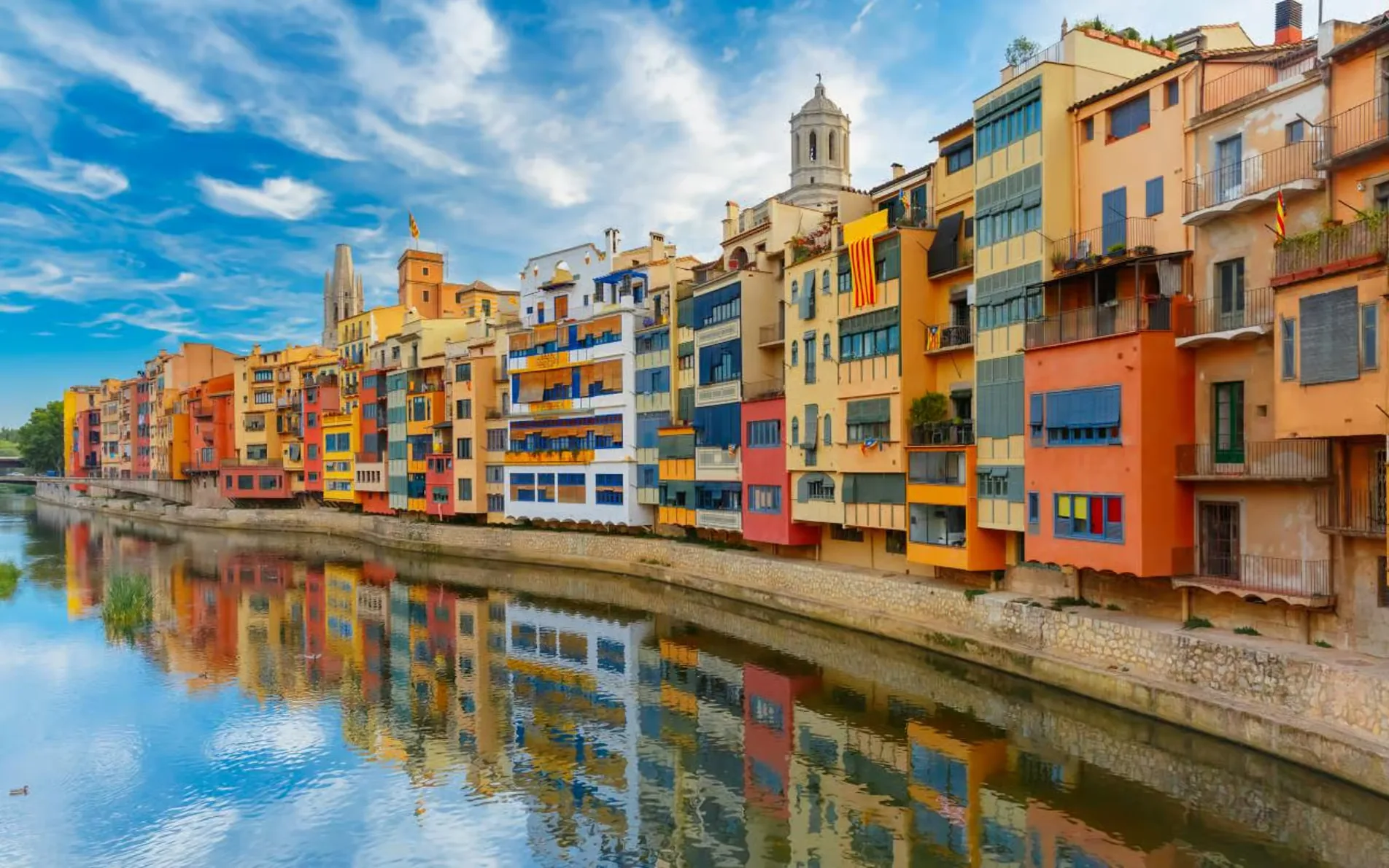 From Barcelona: Girona, Figueres, Dalí Museum and Cadaqués
