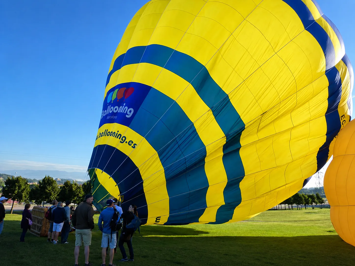 Hot air balloon ride Barcelona at sunrise