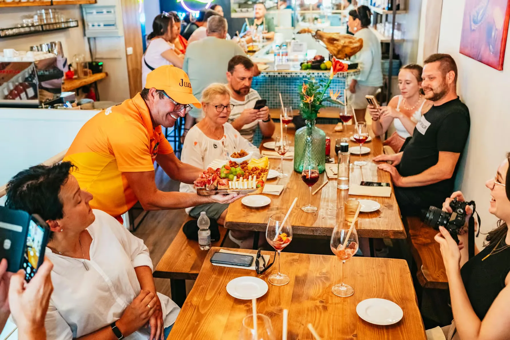 Palma Old Town food walking tour with Mallorcan tastings